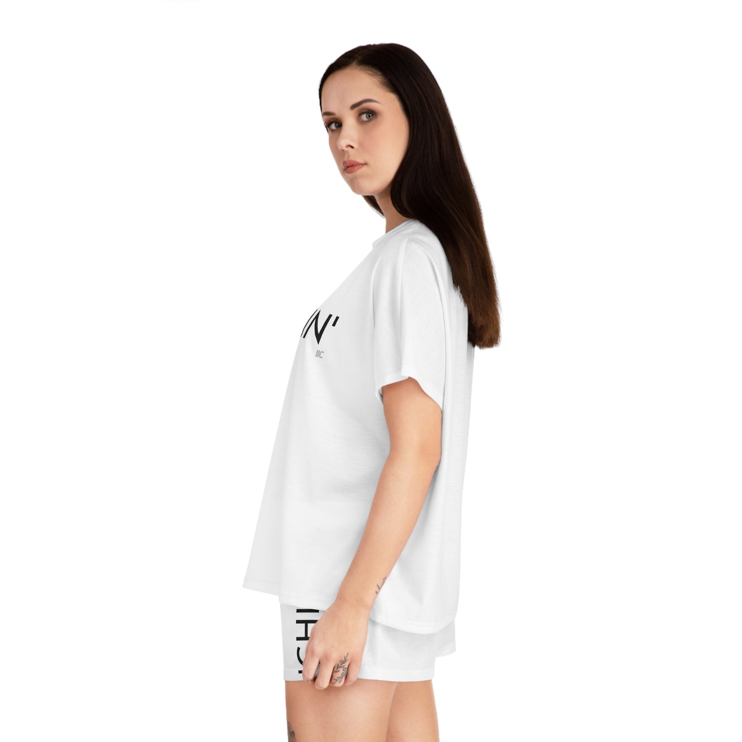 'CHILLIN' - Women's Short Pajama Set (AOP)